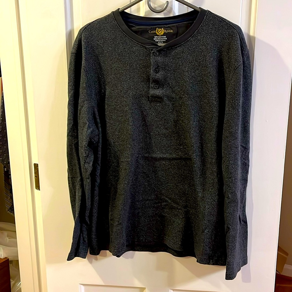 Men’s long sleeve Henley